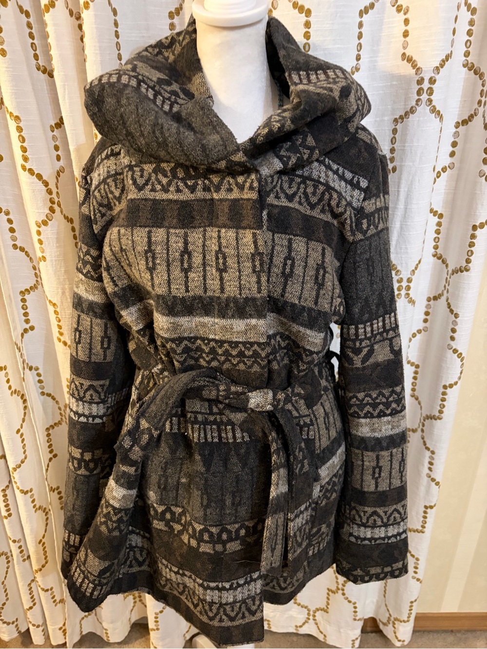 Mossimo Supply Co. Gray Patterned Hooded Belted Boho Jacket
